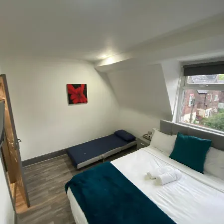 Nice Ensuite Rooms Close To Anfield Stadium & City Centre-3