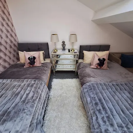 Ten Streets Bed & Breakfast-2